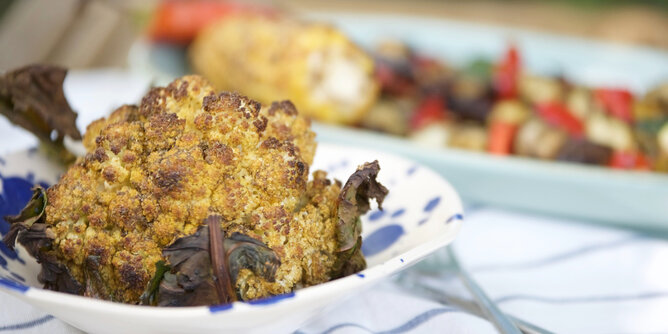 Gegrillter Karfiol | © SONNENTOR Auf dem Foto ist Witwe Bolte's Karfiol zu sehen. | © SONNENTOR